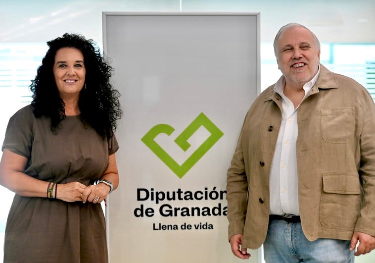 Las personas mayores de Huétor Vega podrán participar este año en el proyecto ‘Digitalízate’