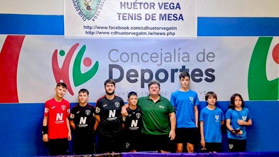 Excelente jornada para el CD Huétor Vega TM: liderato en Tercera y victoria a domicilio en Segunda