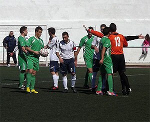 El CD Huétor Vega empieza la temporada goleando al Vera