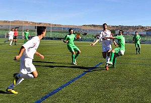 Fútbol: Guadix, primero en la tabla, acribilla al Huétor Vega