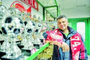 Luis Navarro, un histórico del fútbol granadino, es el nuevo entrenador del Huétor Vega