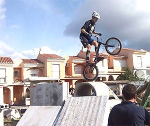 Huétor Vega, epicentro del Campeonato de Andalucia de Trial Bici