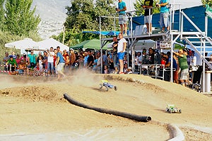 Huétor Vega capta a la juventud en su San Roque más completo