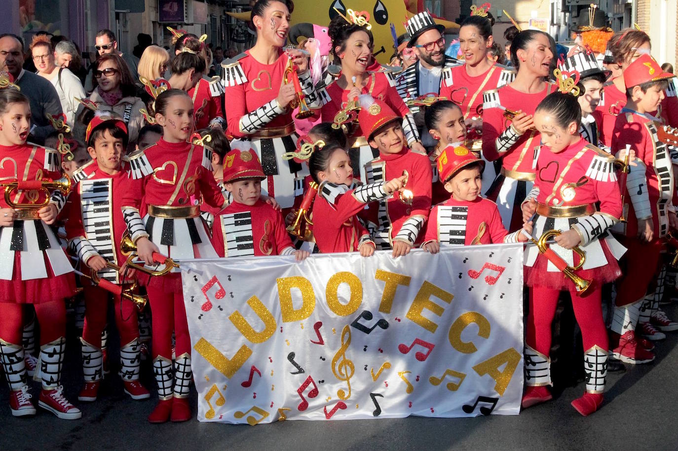 Fotos: Así se vive el tradicional carnaval de La Zubia