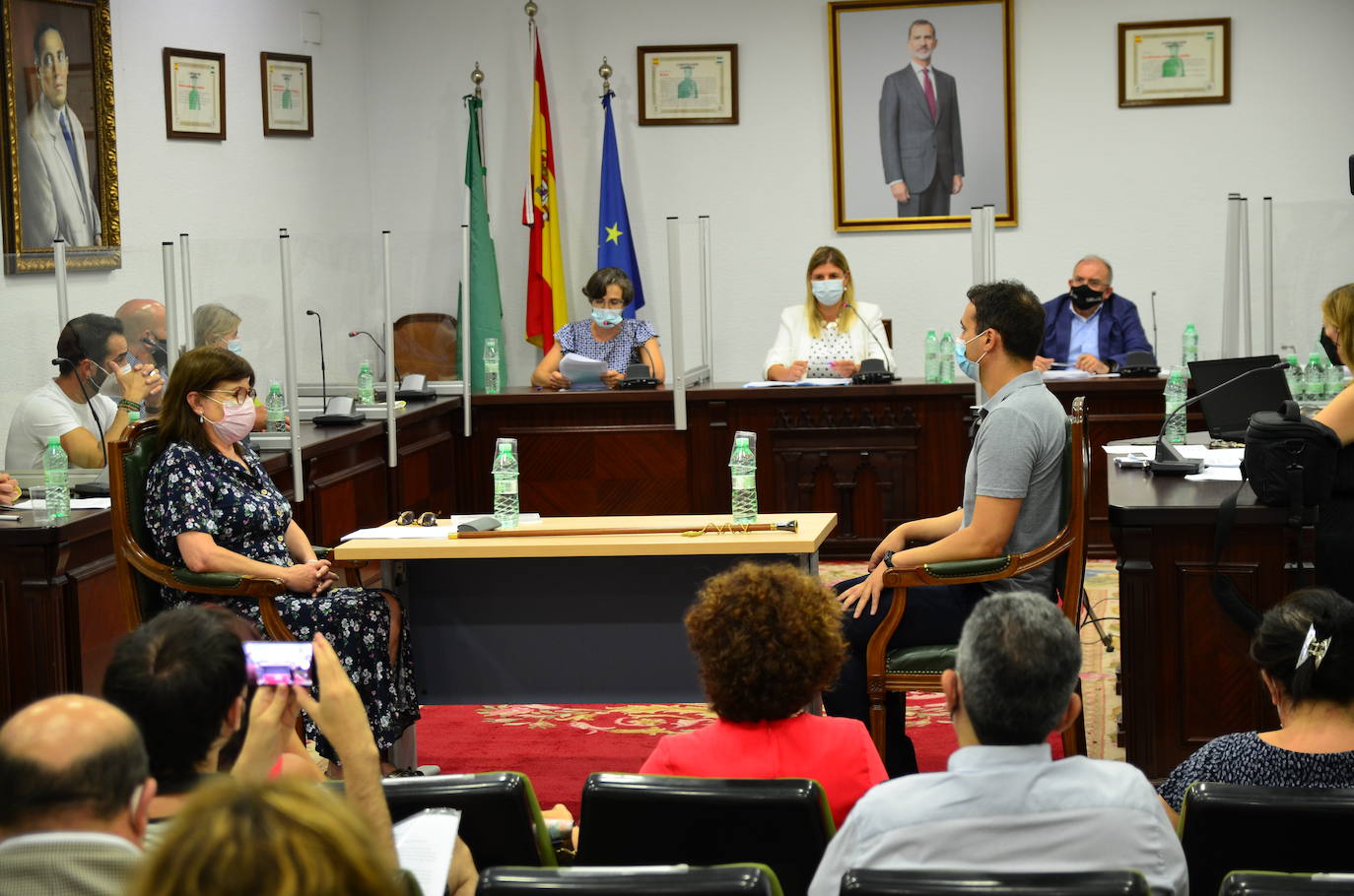 Fotos: Purificación López Quesada, nueva alcaldesa de La Zubia tras prosperar la moción de censura