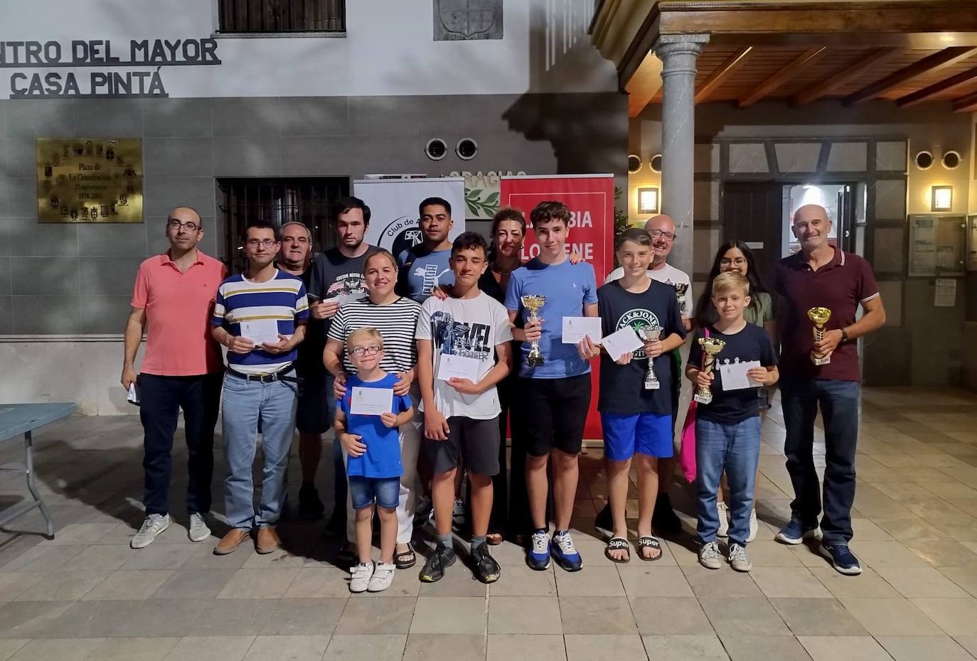 El joven ajedrecista Ángel Serrano conquista el Torneo Nocturno de La Zubia