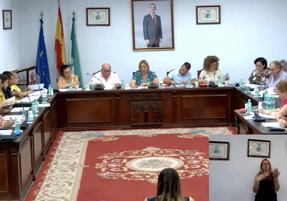 El Ayuntamiento de La Zubia hará sus plenos accesibles para sordos también este curso