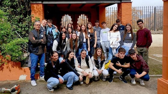 Jóvenes del IES Trevenque diseñan el primer 'Monopoly' de La Zubia