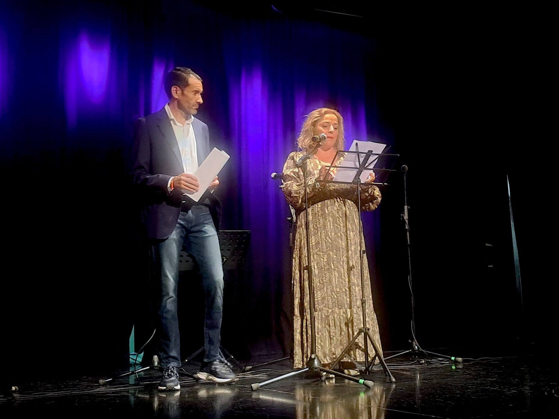 Jacob Yáñez, concejal de Mayores, y Puri López, alcaldesa de La Zubia.