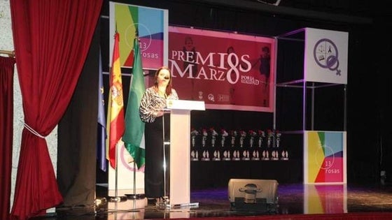 La Zubia reconoce a trece mujeres y colectivos con sus premios por la igualdad
