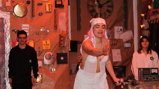 Una 'máquina del tiempo' muestra a las mujeres que marcaron la historia de La Zubia