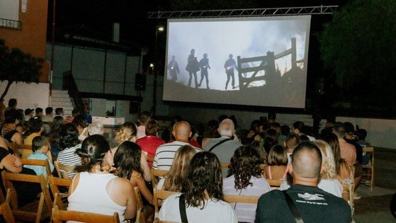 El Cine de Verano de La Zubia, en las plazas de los barrios