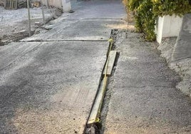 Imagen difundida de la supuesta calle en mal estado.