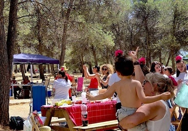 La Romería de San Pedro, en la zona de barbacoas de Cumbres Verdes.