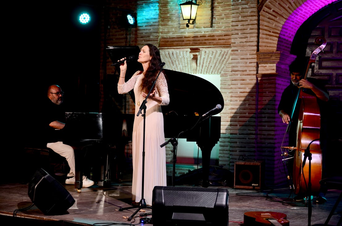 Arranca el festival Poesía en el Laurel