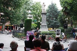 La Asamblea Clara Campoamor participa en el homenaje a Mariana Pineda