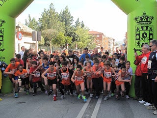Más de 700 personas participan en la carrera por el párkinson