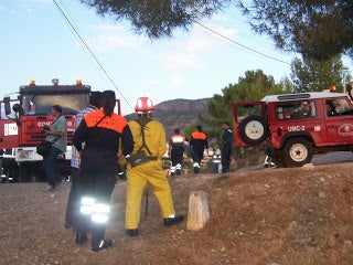 Sofocado un incendio en Cumbres Verdes originado por una vela