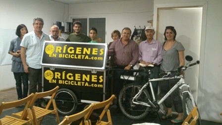 El economato ecológico inicia el reparto a domicilio en bicicleta