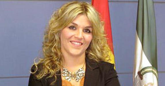 La coordinadora del Instituto Andaluz de la Mujer visita La Casa del Pueblo
