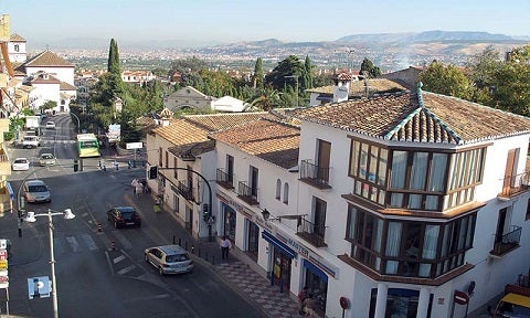 La Zubia se declara 'municipio libre de desahucios'