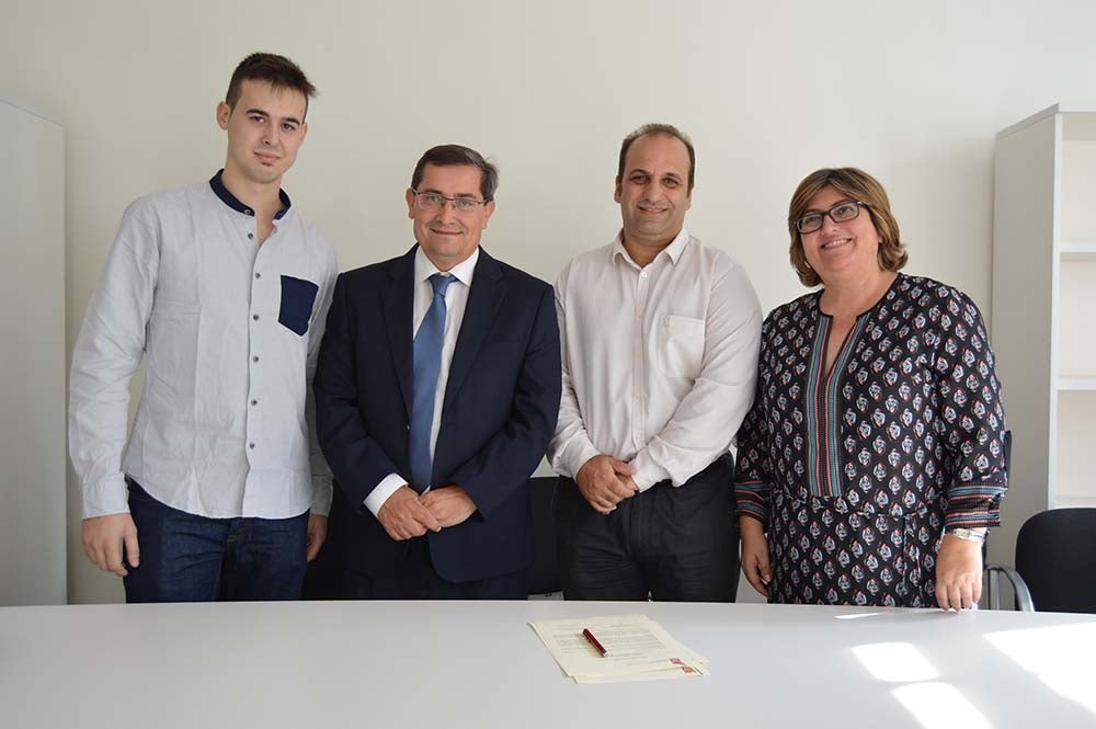 El Centro de Empresas de la Zubia cuenta ya con equipamiento informático