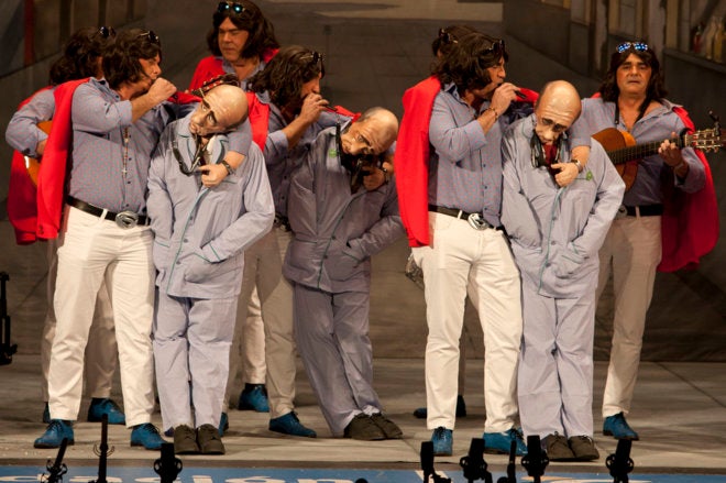 La Chirigota del Selu, ganadora del carnaval de Cádiz visita La Zubia