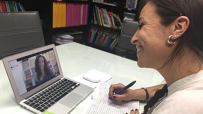 Una academia de La Zubia, primera de Granada que imparte clases de inglés a través de Skype