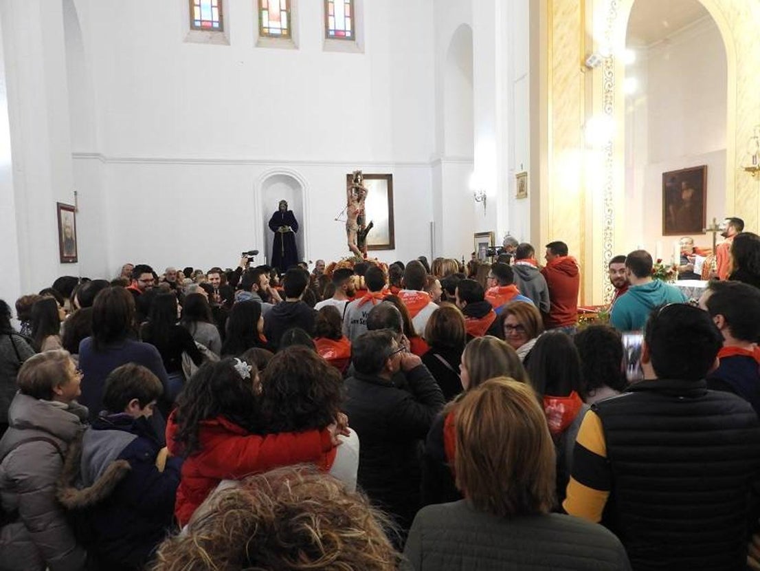 Ni el frio ni la amenaza de lluvia frenó a los miles de visitantes que se desplazaron hasta Lubrín para disfrutar junto a sus vecinos de la primera fiesta del año en el Levante almeriense, declarada de Interés Turístico de Andalucía.