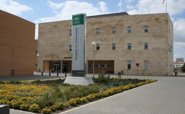 Vista exterior del Hospital La Inmaculada de Huércal-Overa.