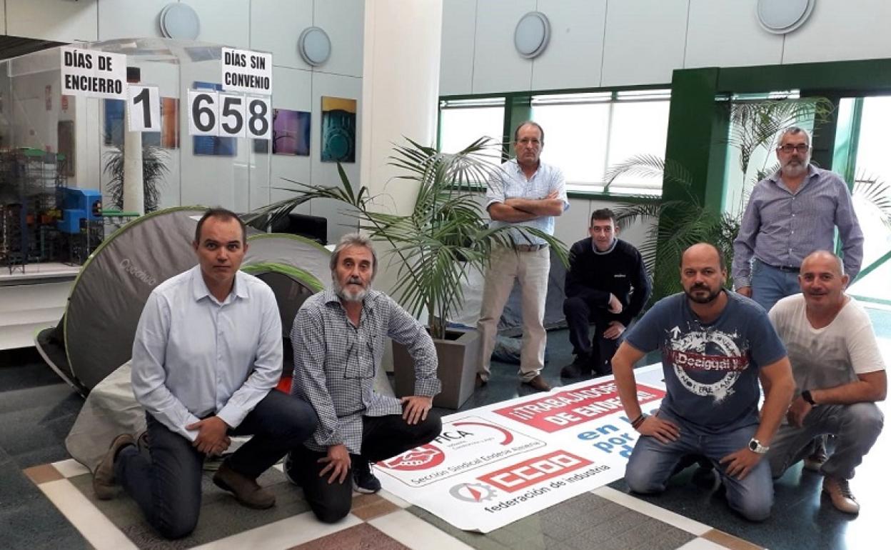 El comité de empresa de Endesa en Carboneras se encierra indefinidamente en su sede por el bloqueo del convenio