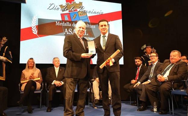 Ha recogido la medalla el presidente de ASAFAL, Jesús Martínez