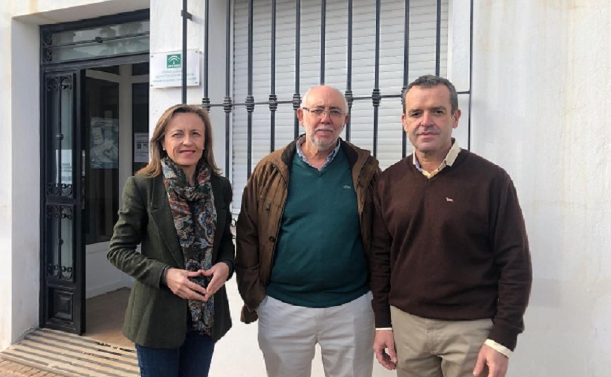 La Alcaldesa y los concejales de Servicios y Hacienda. 