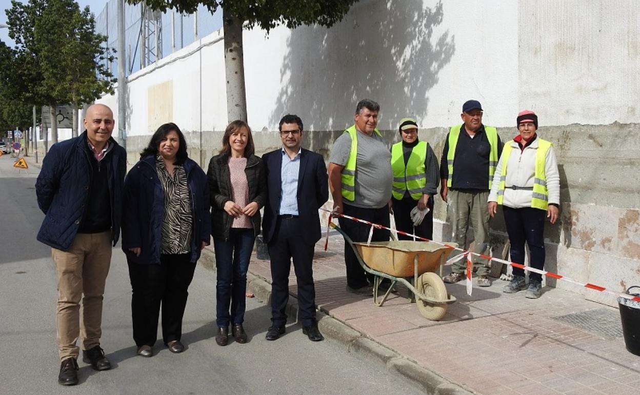 Las autoridades municipales y provinciales han visitado las obras que se están ejecutando en el municipio. 
