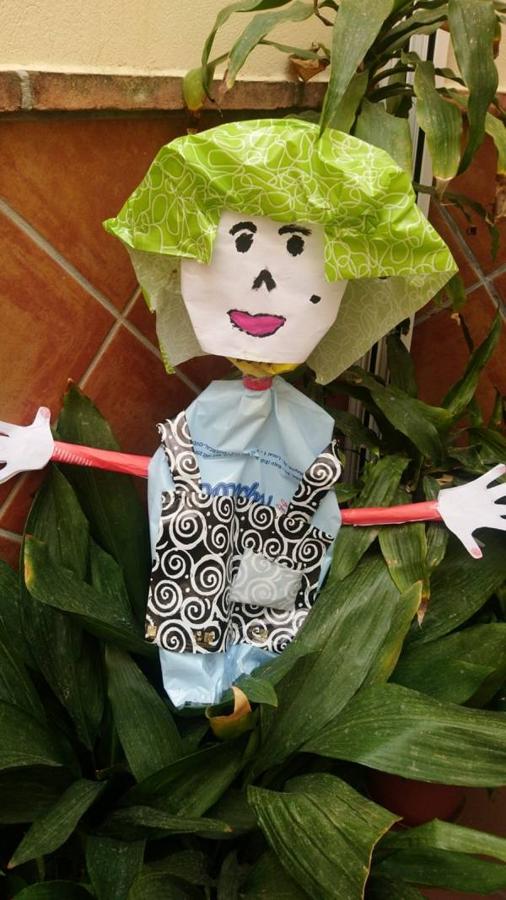 Viejas en los balcones para conmemorar este día. 