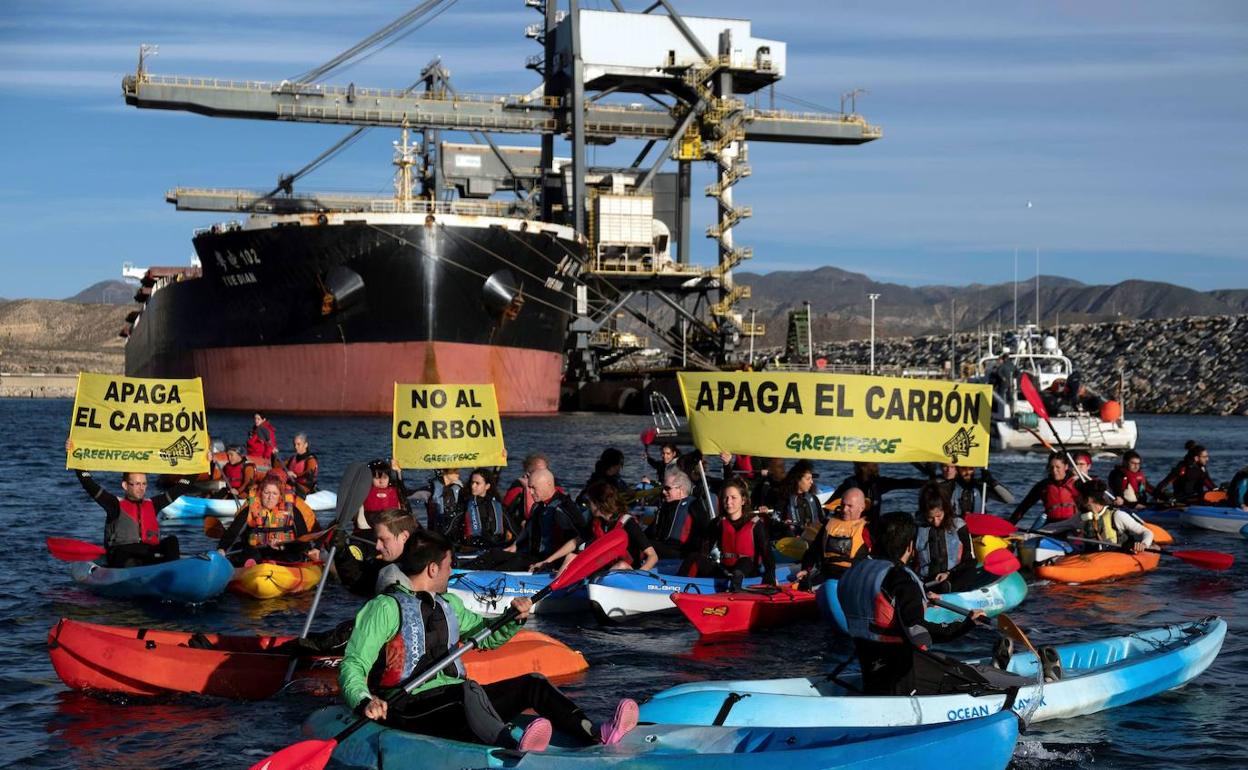 Andalucía espera firmar «en breve» el protocolo de transición justa para el cierre de la central de Carboneras