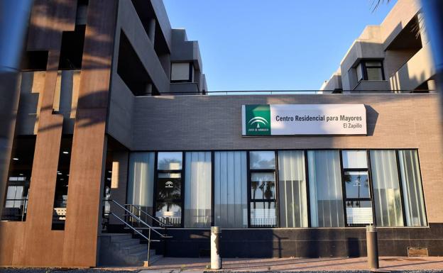 La Junta retrasa la vacunación en El Zapillo, pero inicia esta semana la ronda en la capital