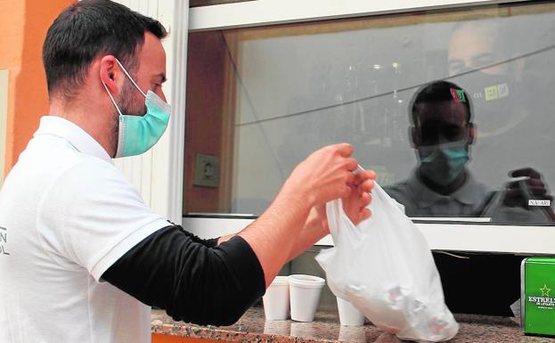 Pedidos para llevar, la opción para hosteleros como Pedro, de Movën Pick.