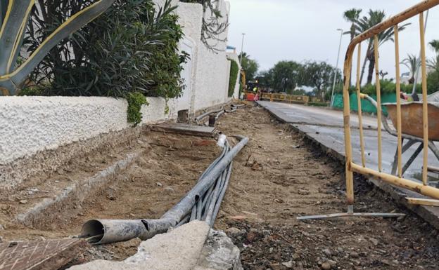 Imagen principal - Provincia de Almería | Vera | Arrancan las obras de mejora en la Urbanización Natsun de Vera Playa