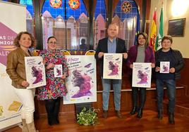 Cuevas 'vuela alto' para conmemorar el Día de la Mujer este 8 de marzo