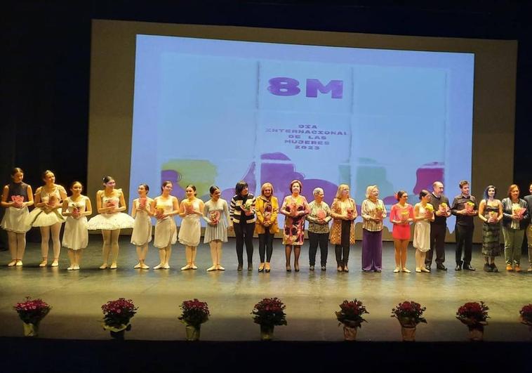 Huércal-Overa conmemora el 8-M con un himno dedicado a las mujeres