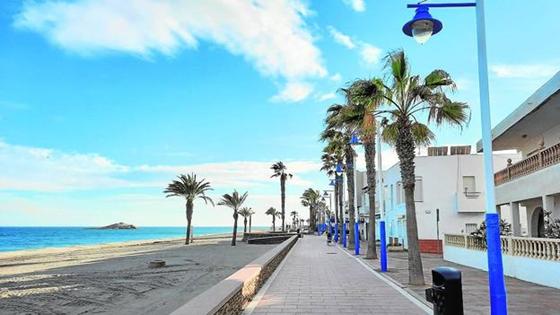 Cs denuncia al alcalde de Carboneras por presuntas irregularidades en la obra del Paseo Marítimo