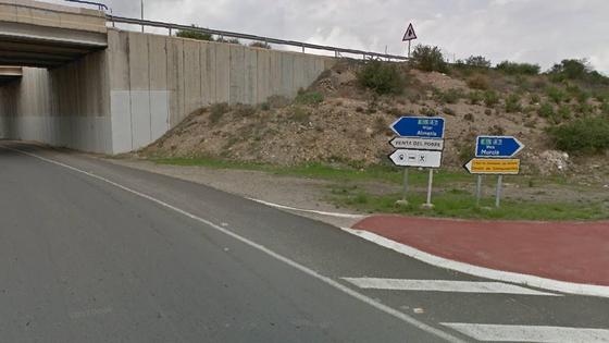 Muere atropellado un ciclista en Níjar