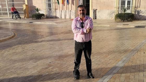 Cánovas: «Solicitamos profesionales especializados en TEA y aula matinal para la Escuela de Verano»