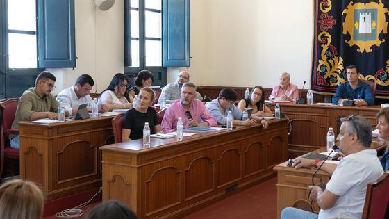 «Nos hemos encontrado un millón de euros en facturas sin consignación», afirma el alcalde de Níjar