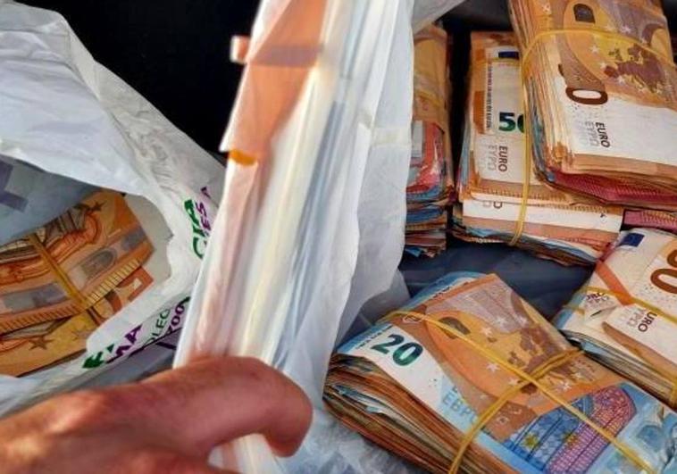 Encuentran 100.000 euros en un coche conducido por un hombre en libertad provisional