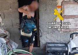 Lo pillan tras robar cobre, herramientas y vehículos en la nave municipal de Cuevas del Almanzora