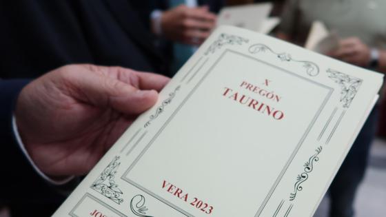 El Ayuntamiento de Vera lanza, por primera vez, una edición impresa del Pregón Taurino de Rubio Casquet