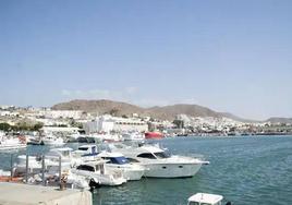Afectados impugnan «la expulsión» del puerto de Carboneras de 65 embarcaciones por un modificado en la obra