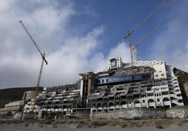 Espadas dice que PSOE de Carboneras fue «prudente» en la votación del Algarrobico y emplaza a lo que diga TSJA